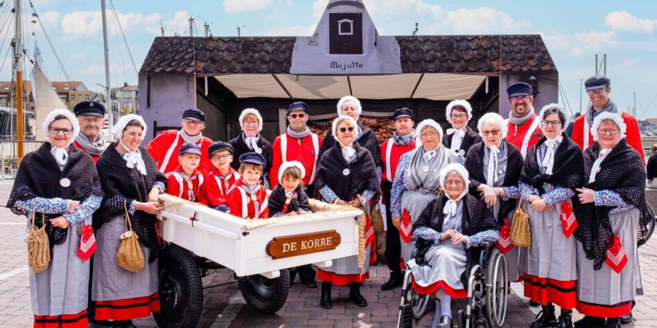 Groepsfoto Visserijfolkloregroep De Korre Blankenberge